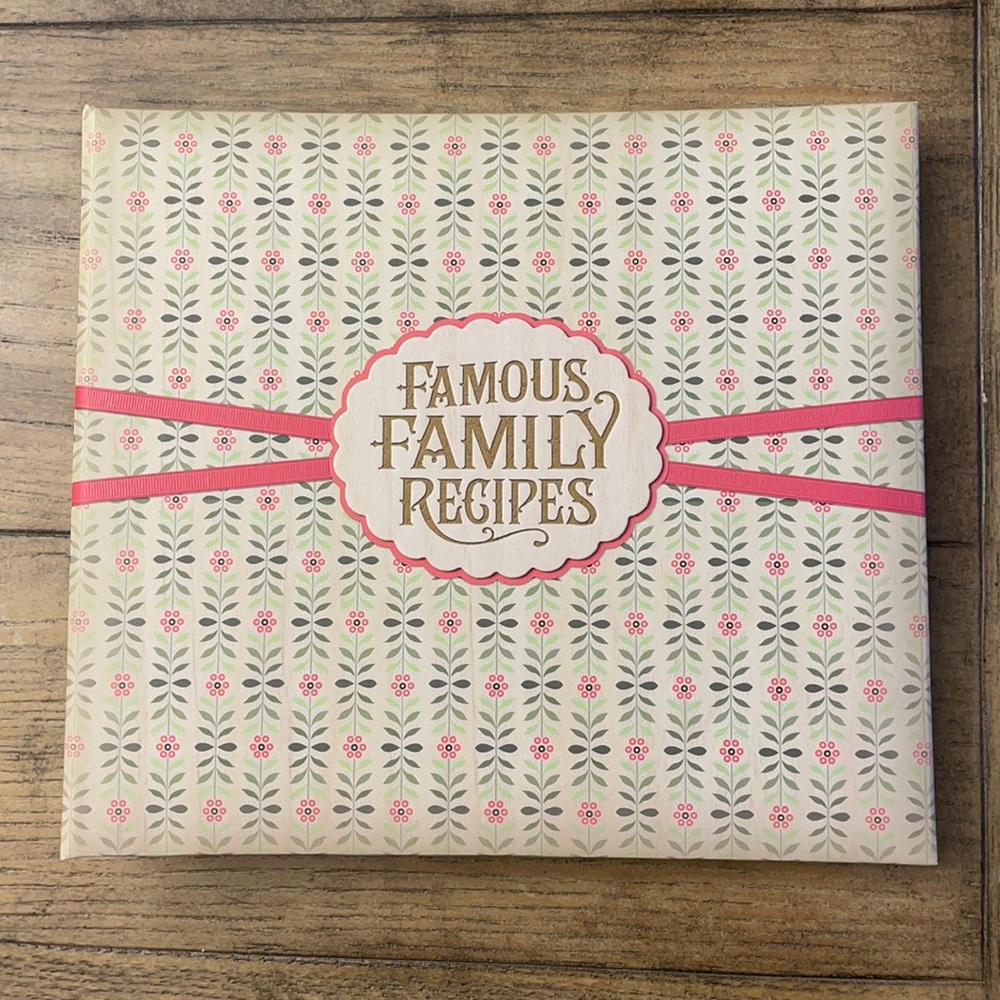 Hallmark Famous Family Recipe Scrapbook, brand new condition